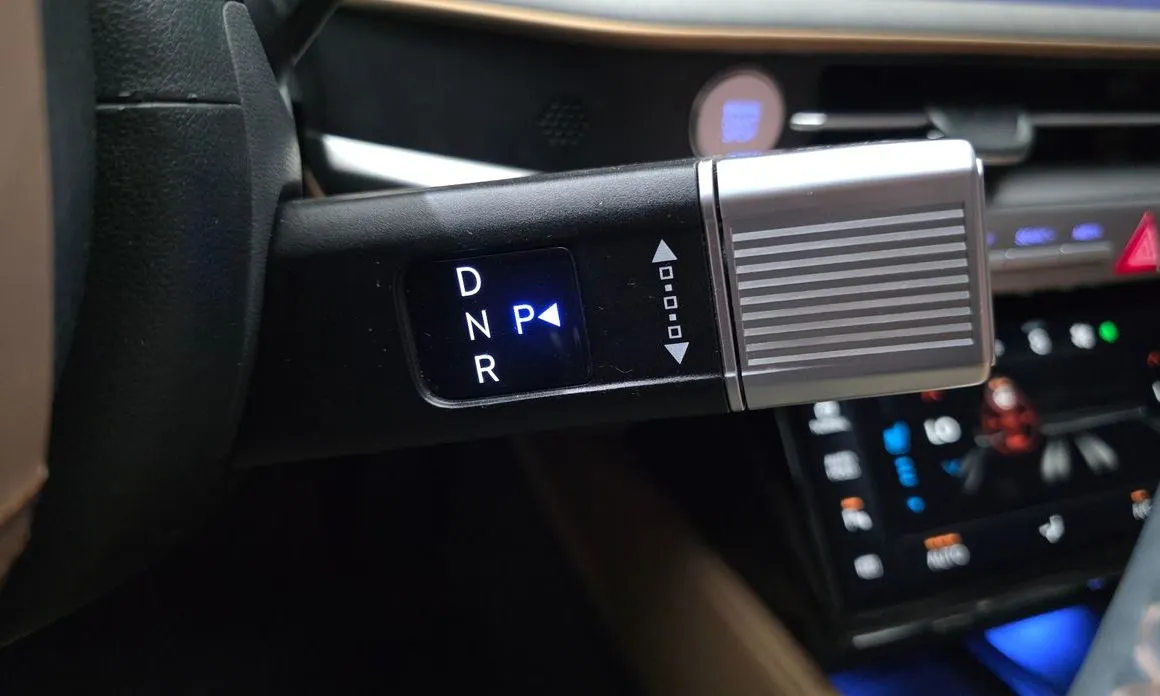 Hyundai Grandeur 2023 из KR, фото 3