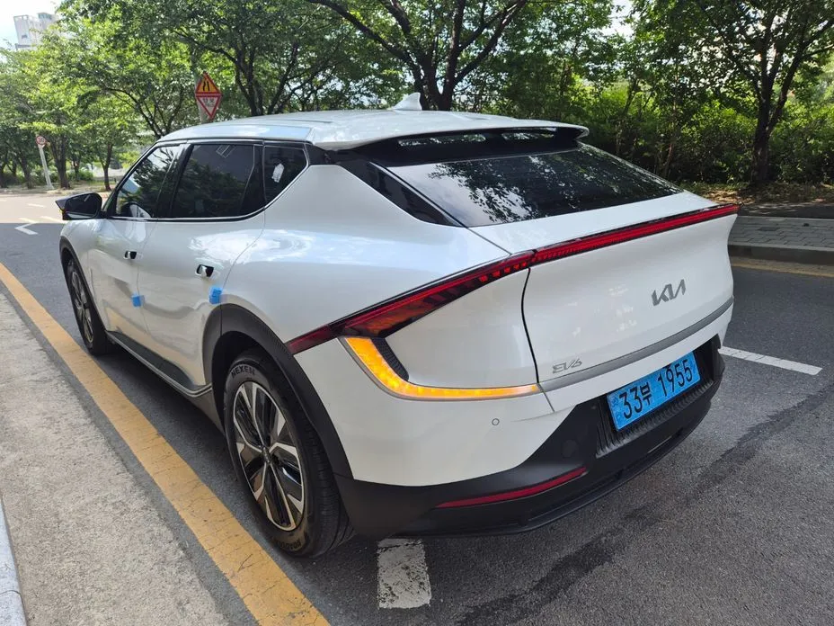 Kia EV6 2023 из KR, фото 6