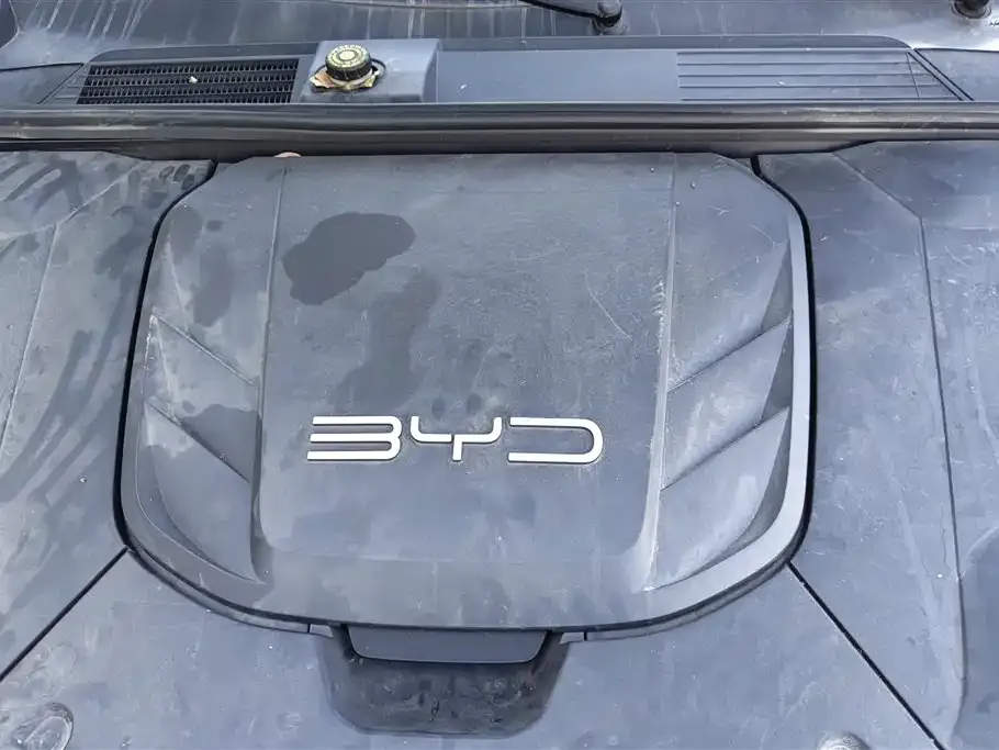 BYD Seal — фото 9