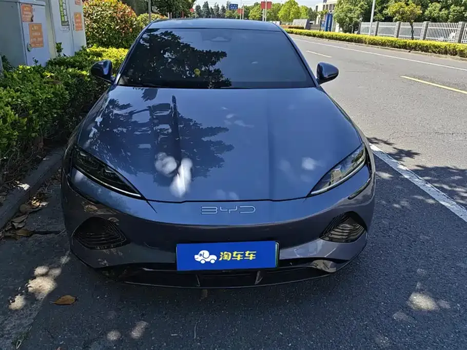 BYD Seal — фото 8