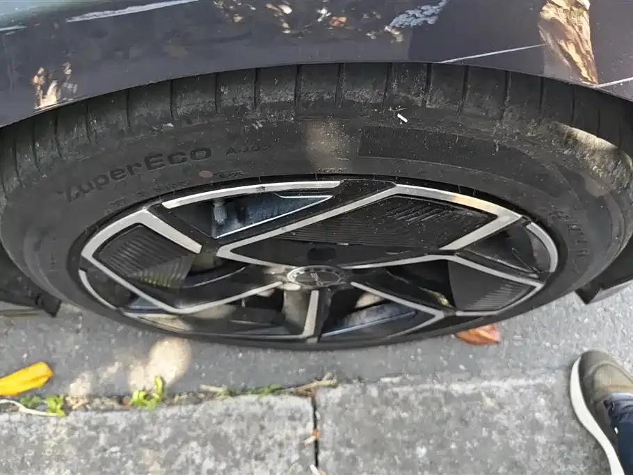 BYD Seal — фото 6