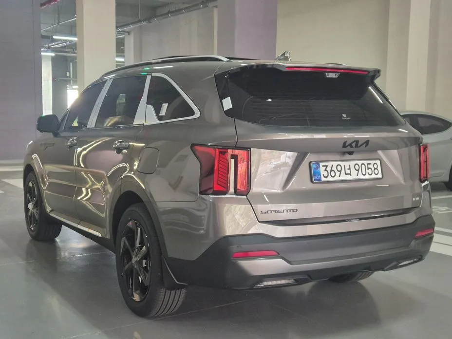 Kia Sorento — фото 5