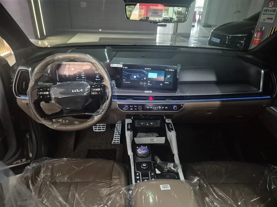 Kia Sorento — фото 8