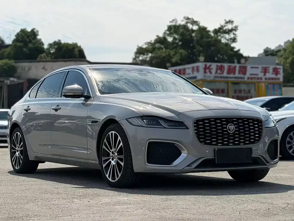 Jaguar XFL — фото 4
