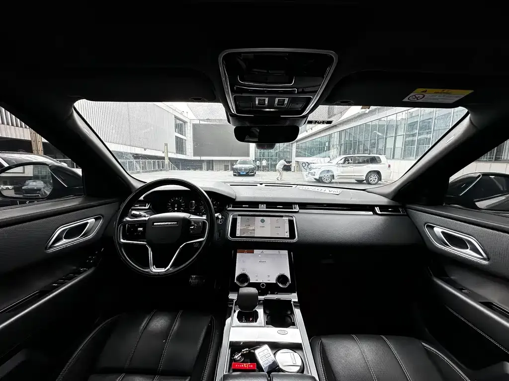 Land Rover Velar — фото 10
