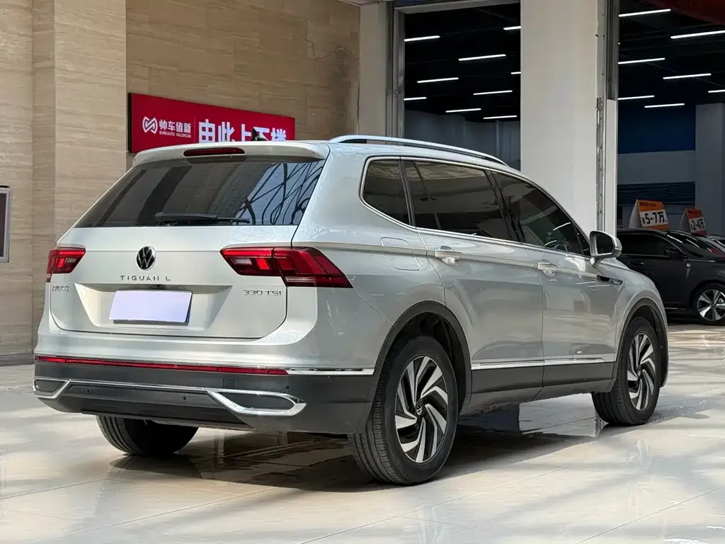 Volkswagen Tiguan L — фото 5