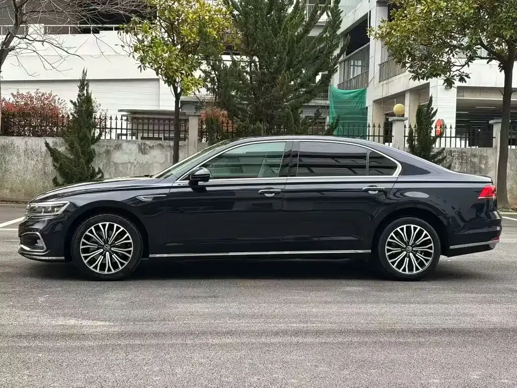 Volkswagen Phideon 2022 из CN, фото 9