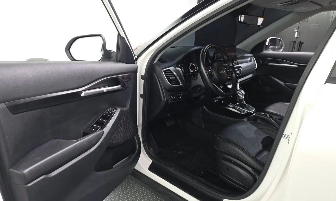 Kia Seltos 2023 из KR, фото 10