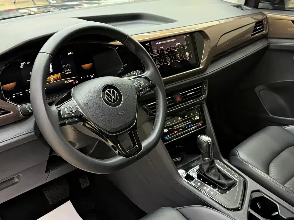 Volkswagen Tharu — фото 6