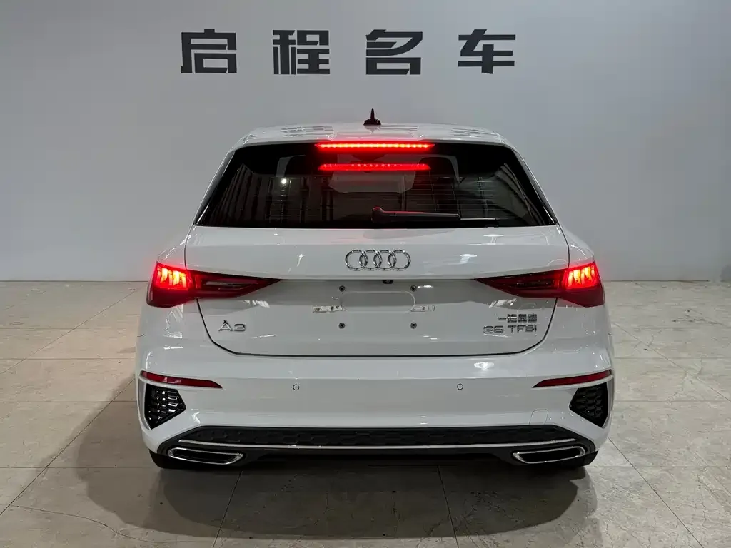 Audi A3 — фото 2