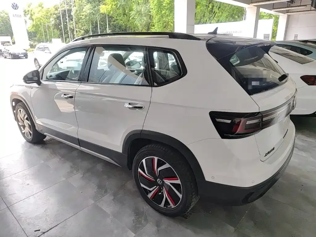 Volkswagen Tharu — фото 9