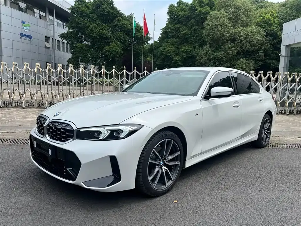 BMW 3 Series — фото 1