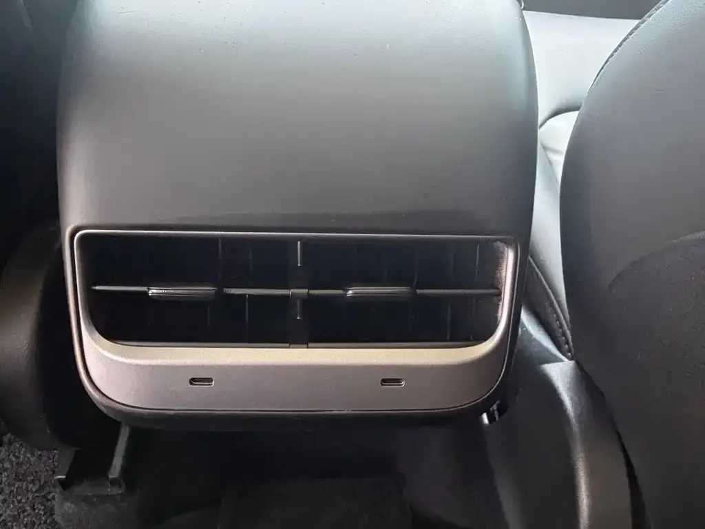Tesla Model Y 2022 из CN, фото 2