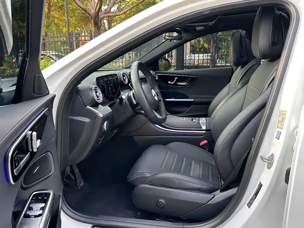 Mercedes-Benz C-Class 2023 из CN, фото 2