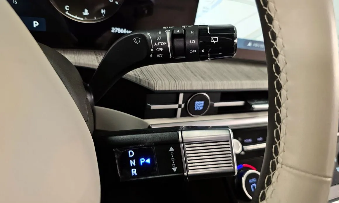 Hyundai Santafe 2025 из KR, фото 2