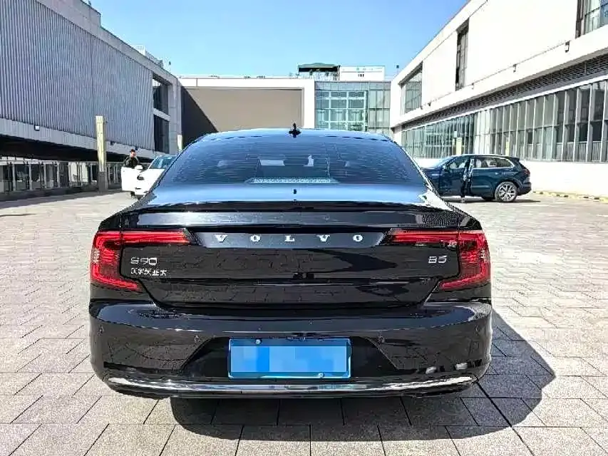Volvo S90 — фото 4