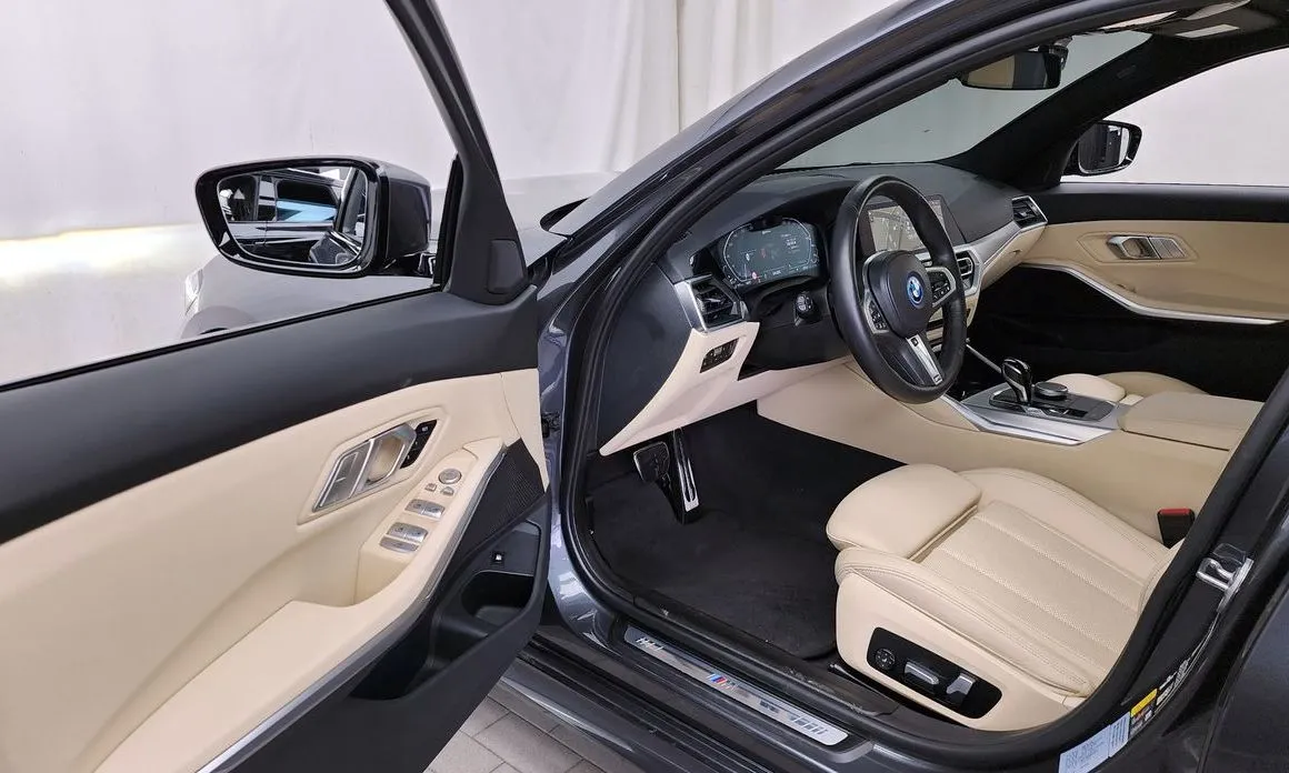 BMW 3-Series 2022 из KR, фото 7