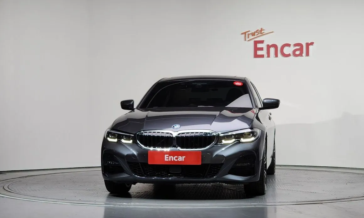 BMW 3-Series 2022 из KR, фото 4