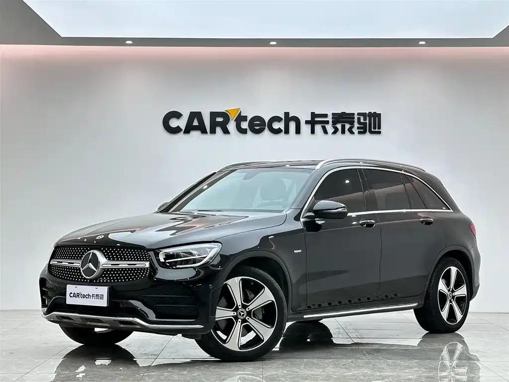 Mercedes-Benz GLC — фото 1