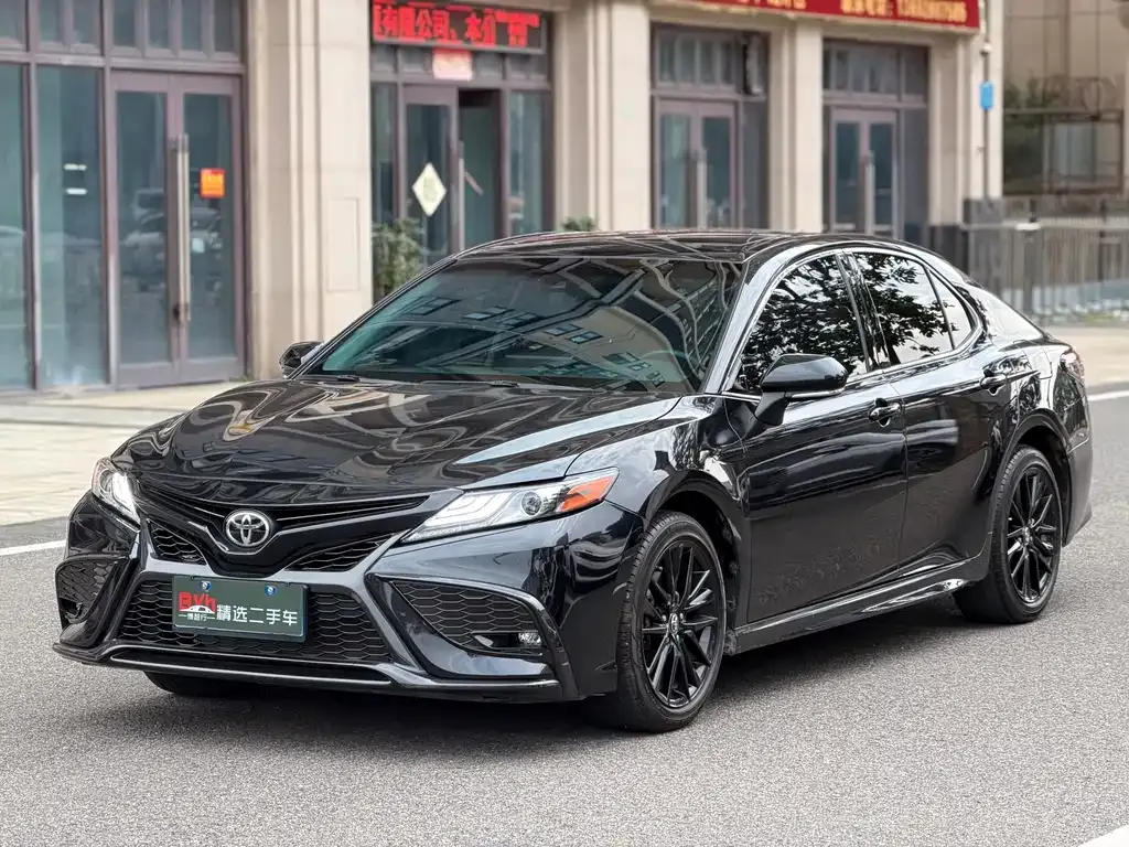 Toyota Camry 2023 из CN, фото 8