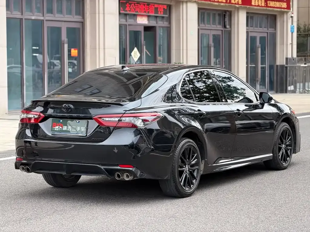 Toyota Camry 2023 из CN, фото 3
