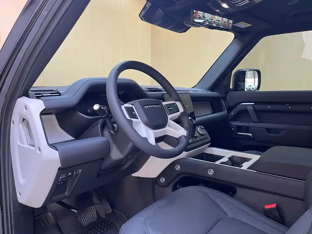 Land Rover Defender — фото 8