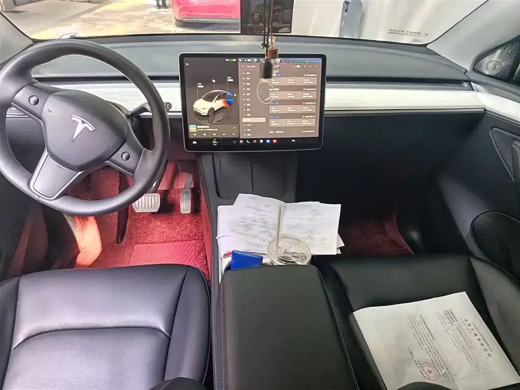 Tesla Model Y — фото 7