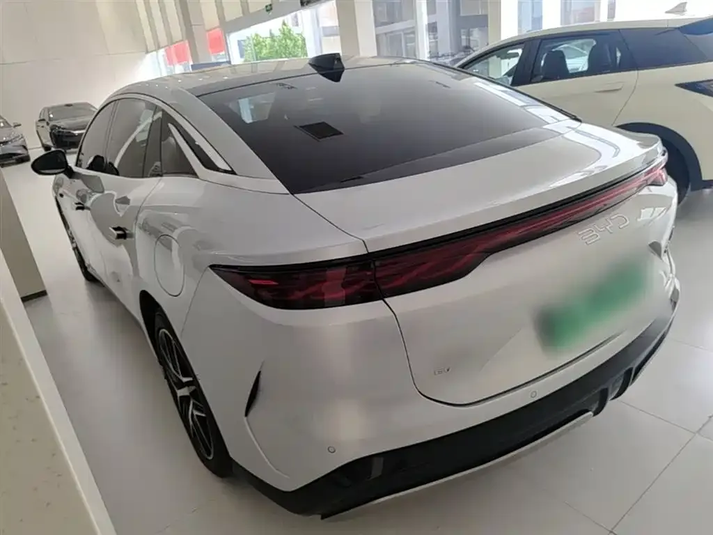 BYD Han L 2025 из CN, фото 8