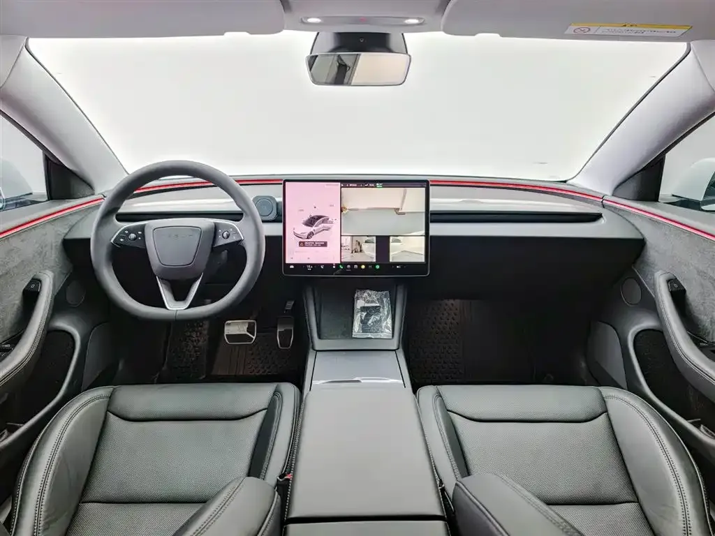Tesla Model 3 — фото 7