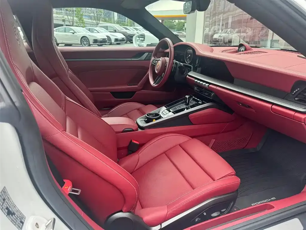 Porsche 911 2024 из CN, фото 4