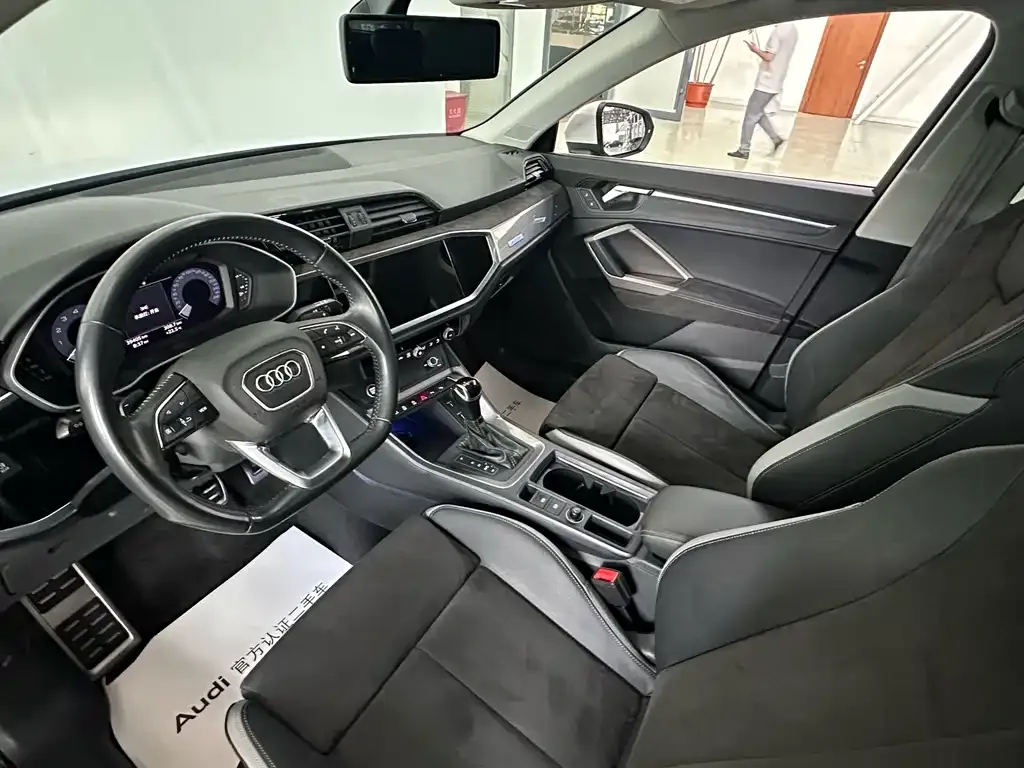 Audi Q3 — фото 5