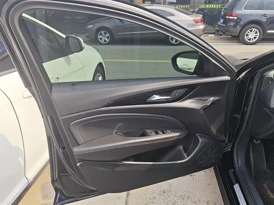 Buick Regal — фото 9
