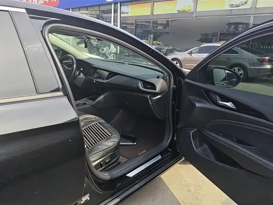 Buick Regal — фото 10