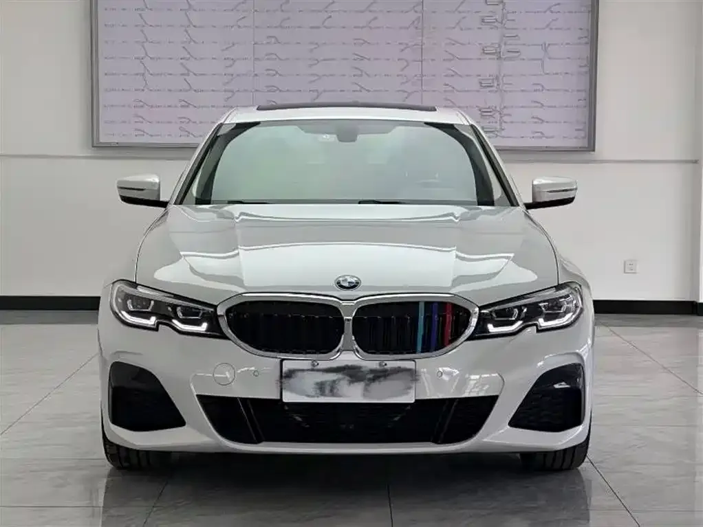 BMW 3 Series — фото 1