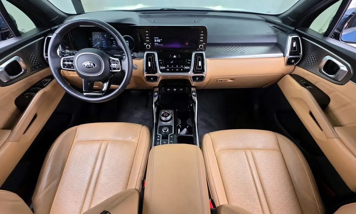 Kia Sorento — фото 10