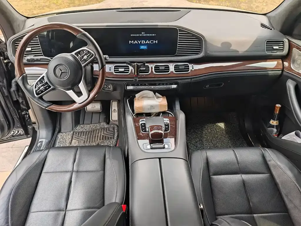 Mercedes-Benz GLS — фото 6