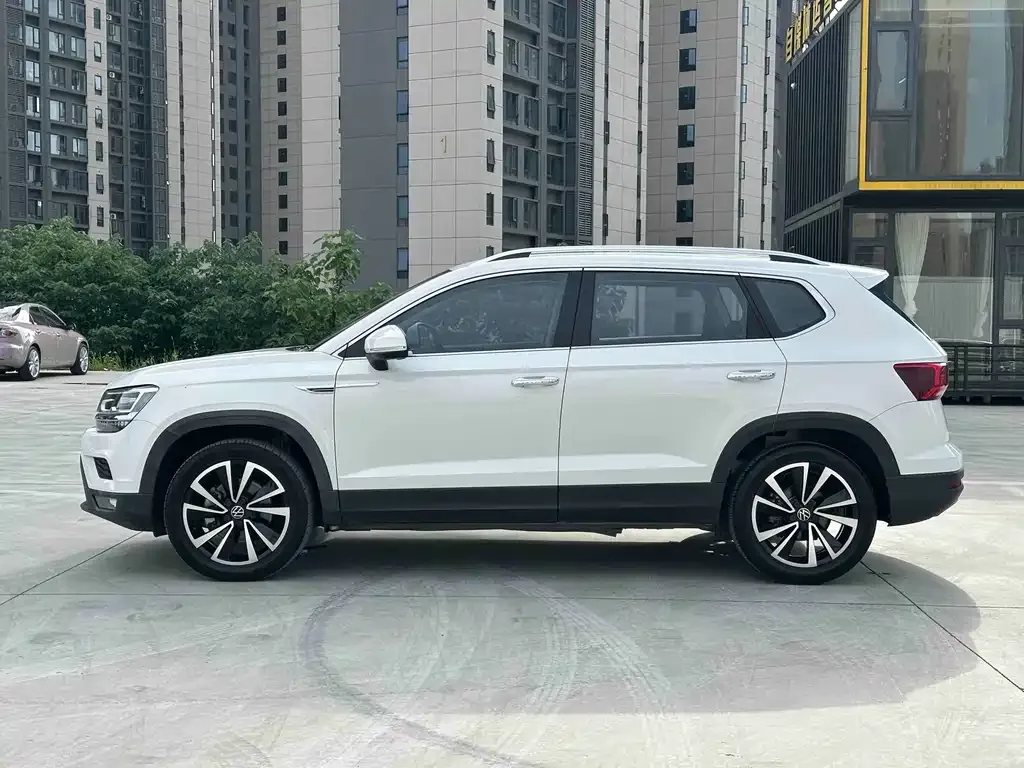 Volkswagen Tharu — фото 4