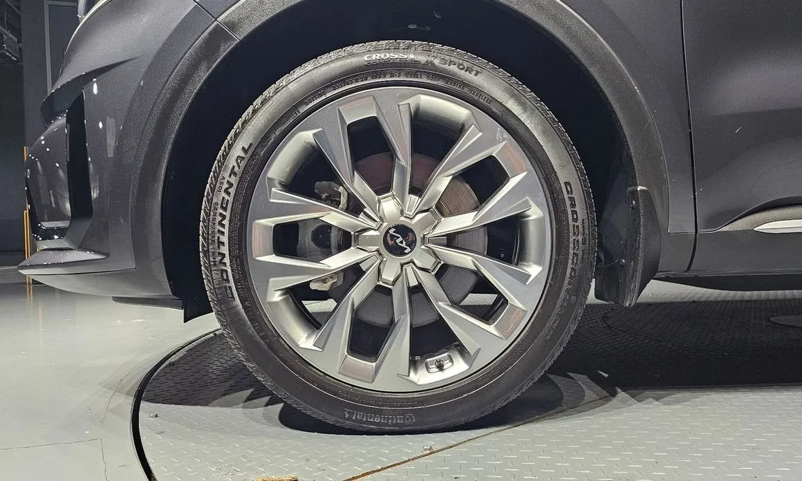 Kia Sorento — фото 10