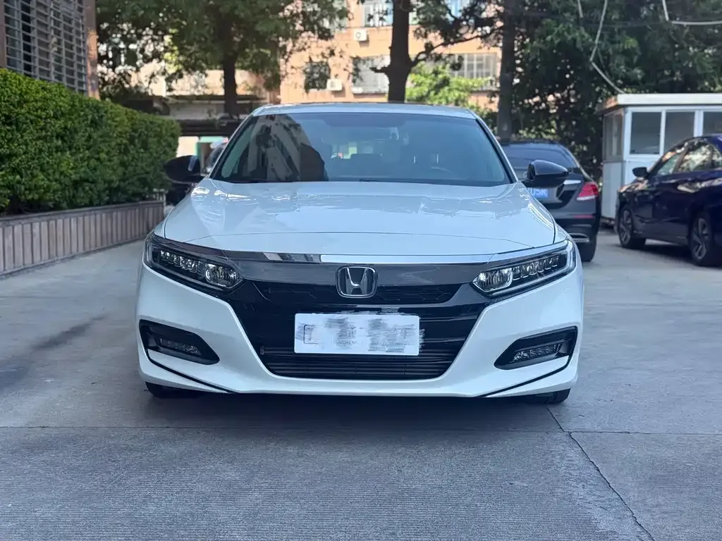 Honda Accord — фото 5