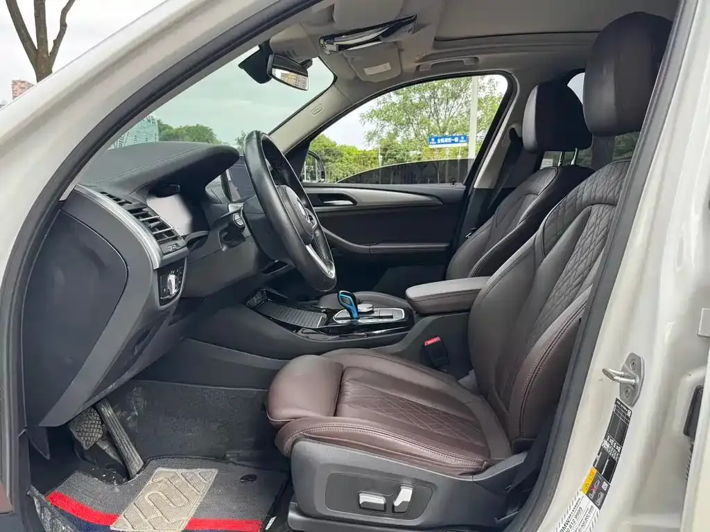 BMW iX3 2022 из CN, фото 8