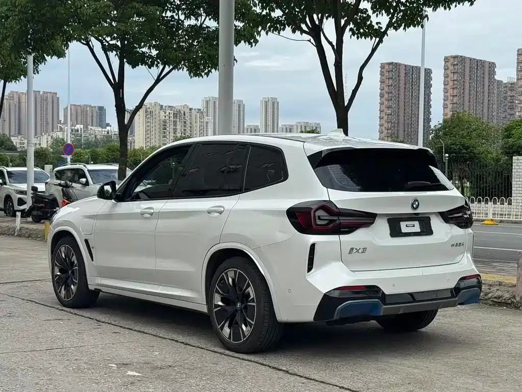 BMW iX3 2022 из CN, фото 9