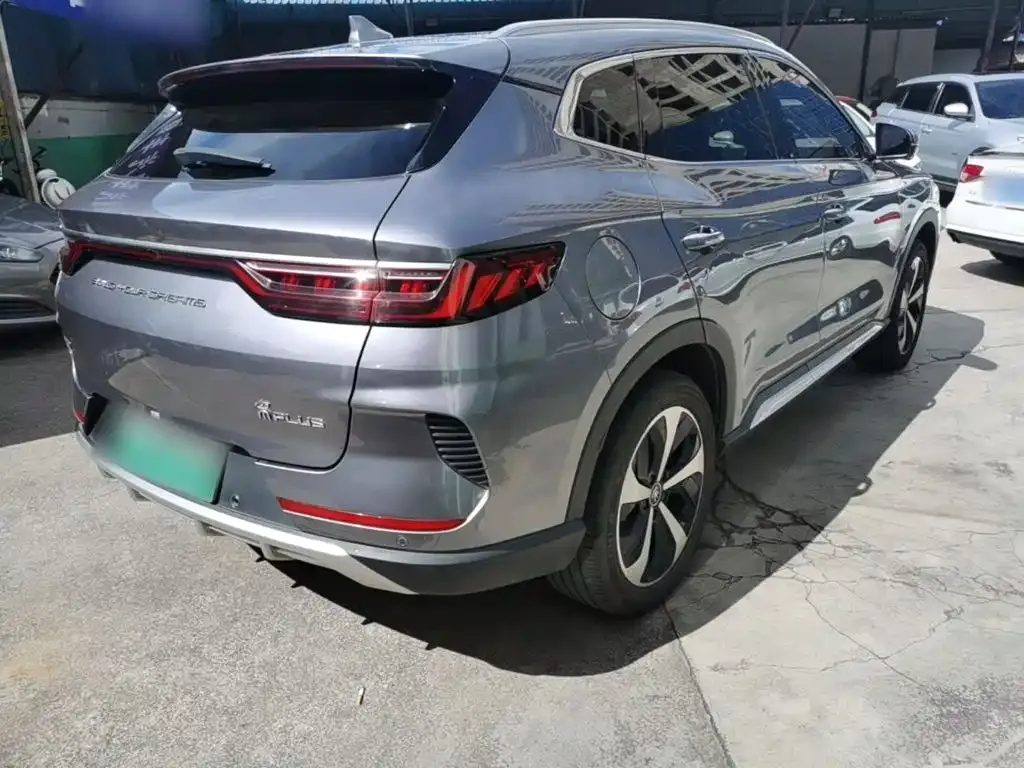 BYD PLUS New Energy — фото 10