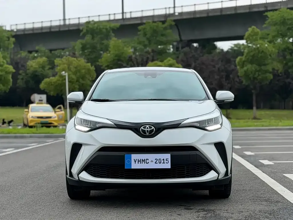 Toyota C-HR 2023 из CN, фото 7