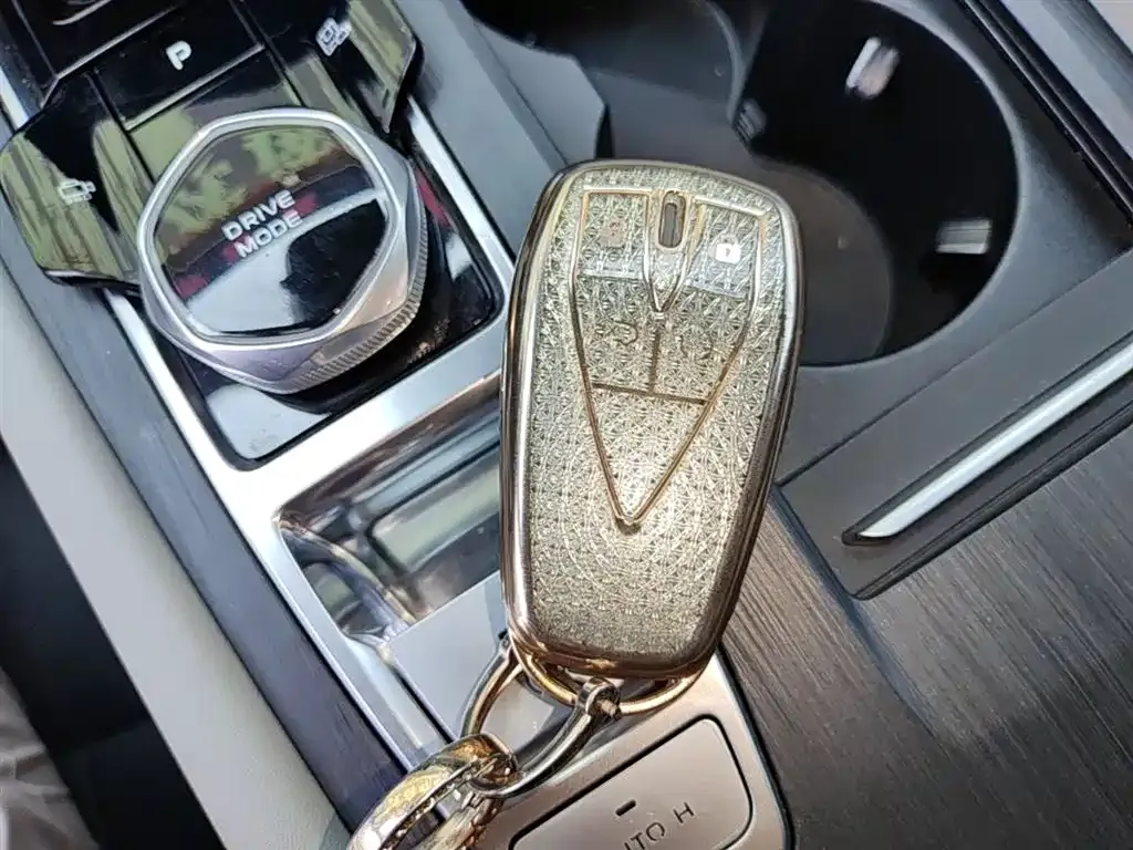 Changan CS75PLUS — фото 10