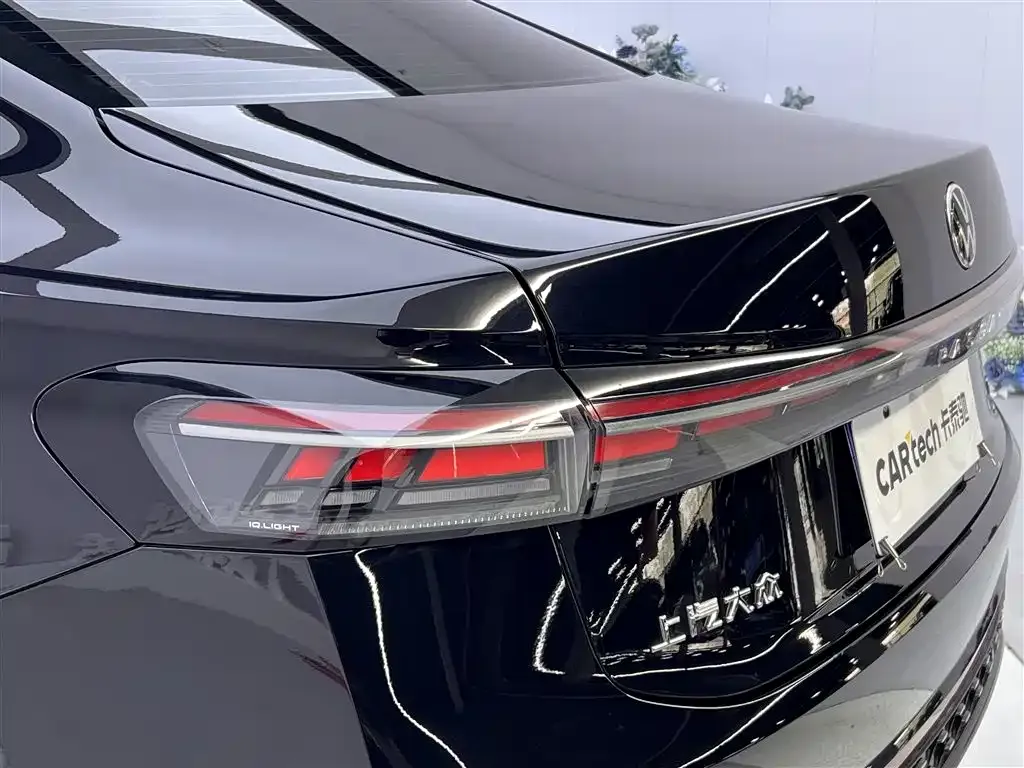 Volkswagen Passat — фото 9