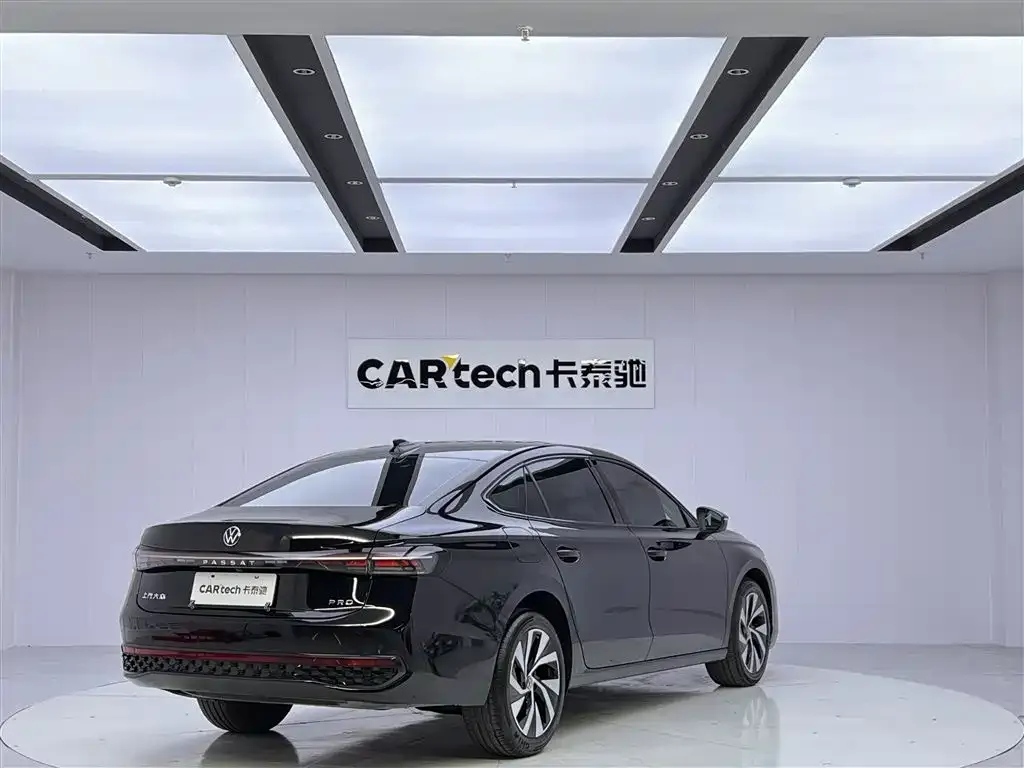 Volkswagen Passat — фото 4