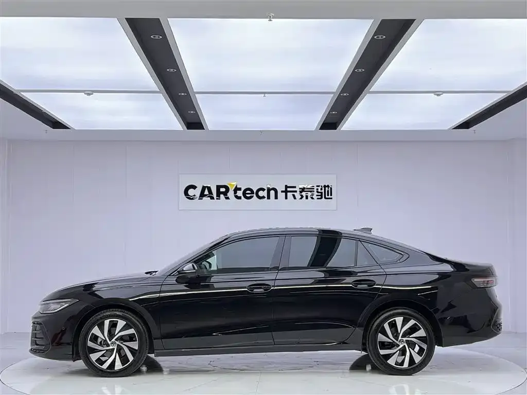Volkswagen Passat — фото 8
