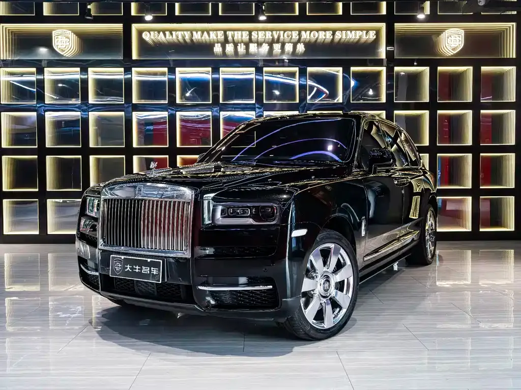 Rolls-Royce Cullinan — фото 1