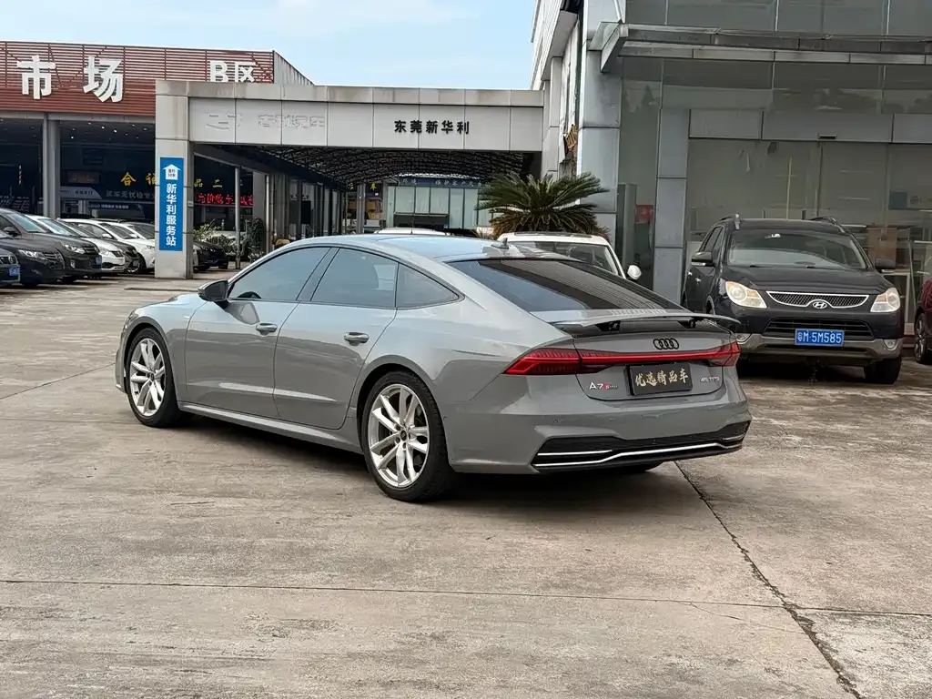 Audi A7 — фото 8