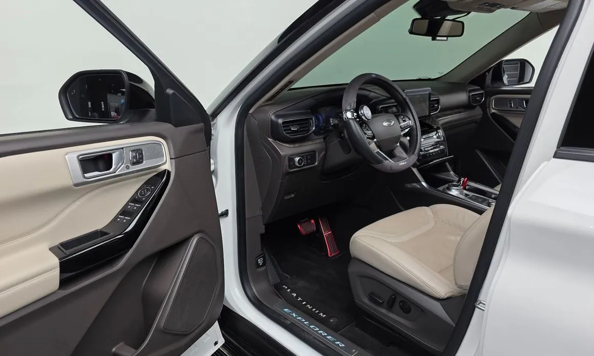 Ford Explorer 2022 из KR, фото 10